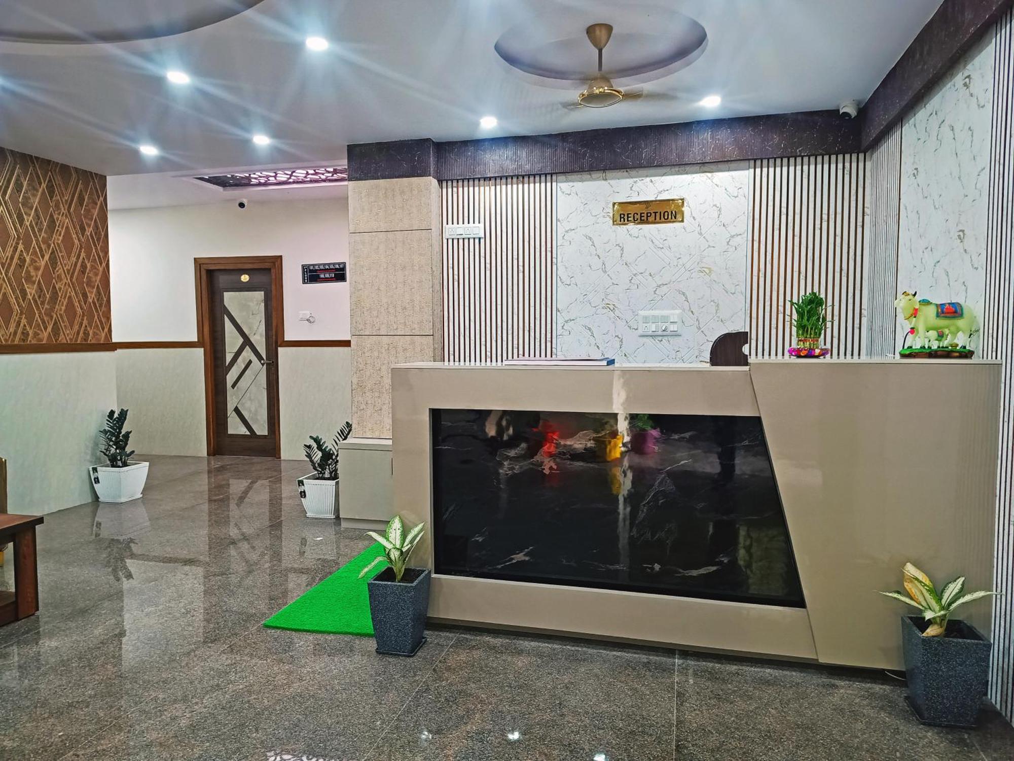 Hotel Achhu Palace Bangalore Luaran gambar