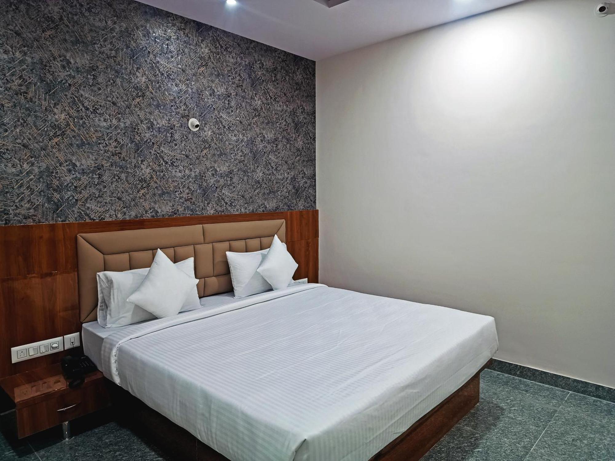 Hotel Achhu Palace Bangalore Luaran gambar