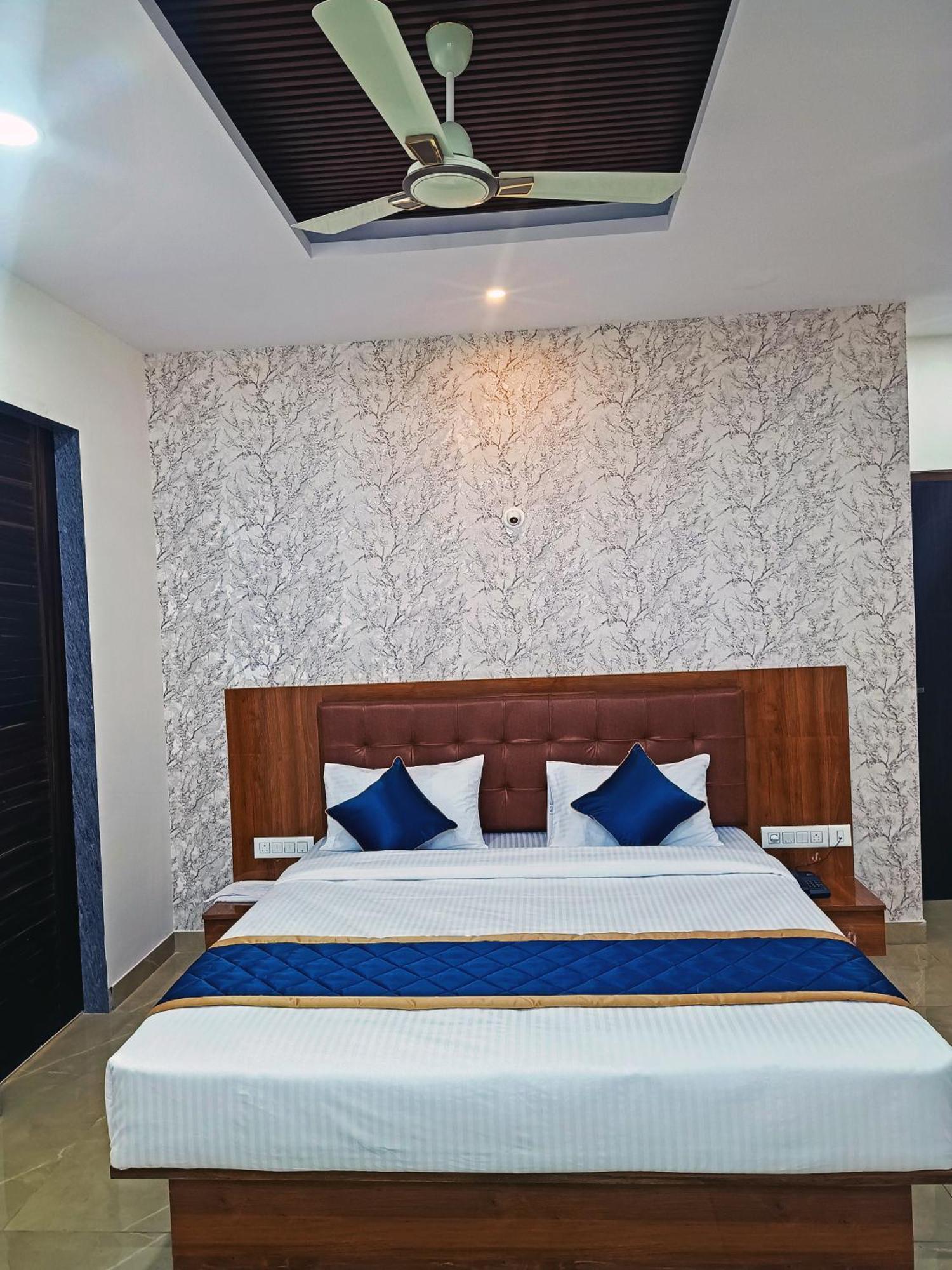 Hotel Achhu Palace Bangalore Luaran gambar