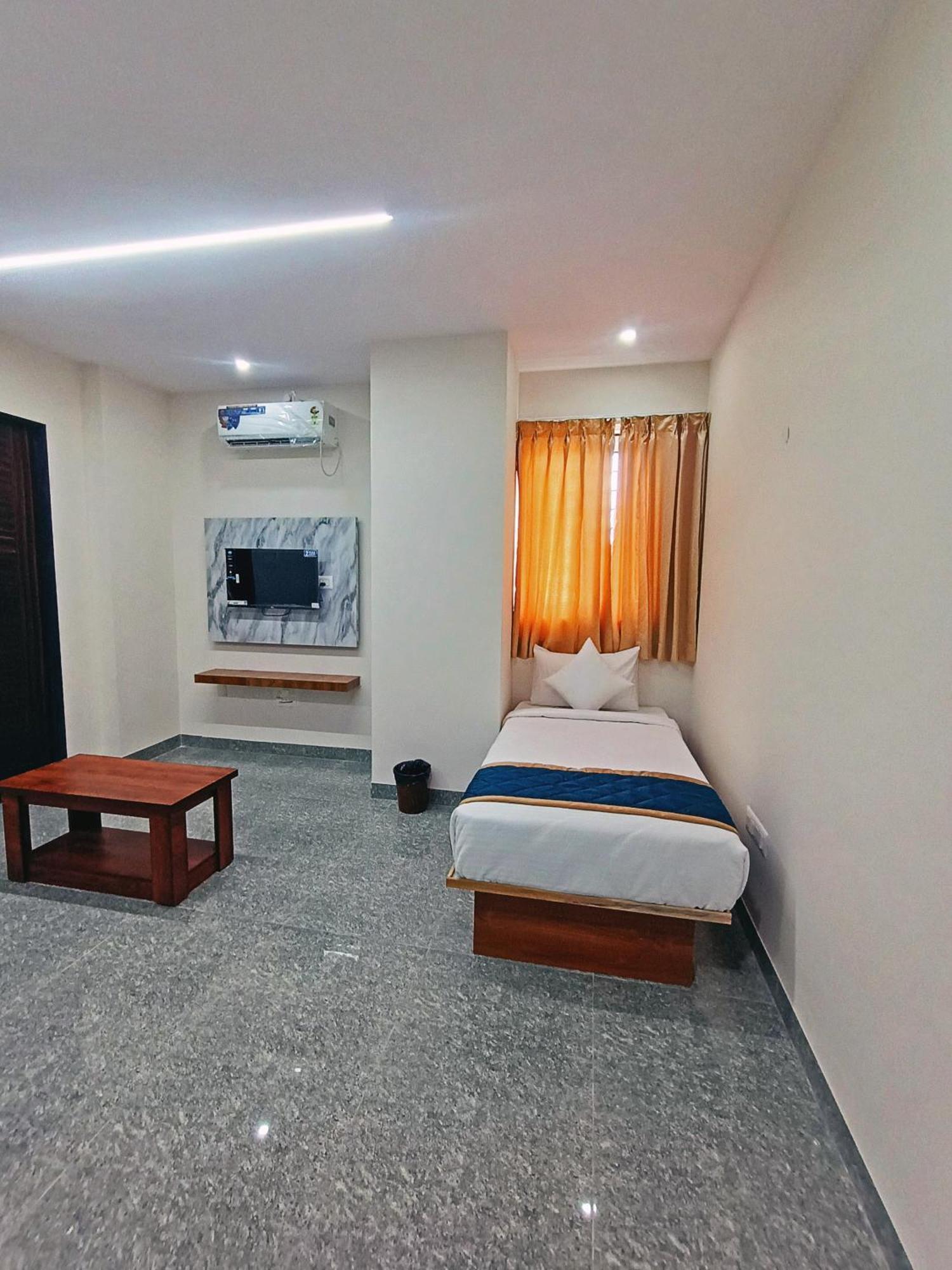 Hotel Achhu Palace Bangalore Luaran gambar